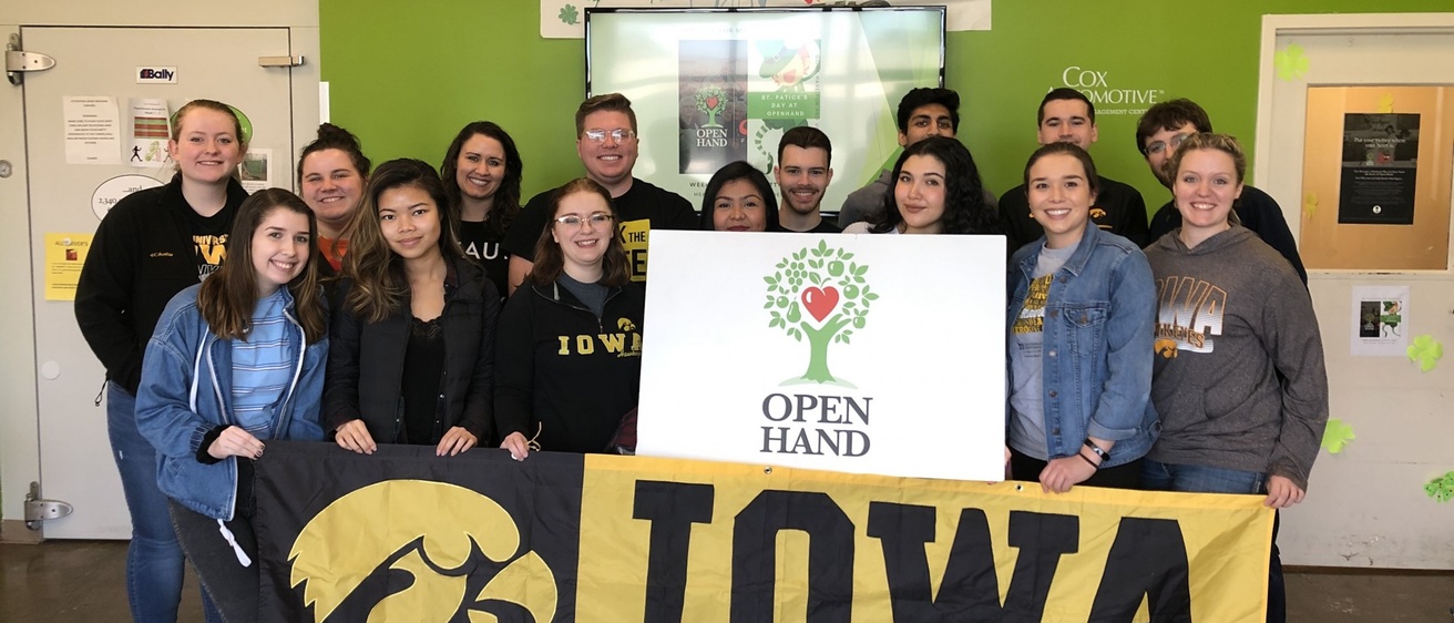 group of student volunteers for Open Hand
